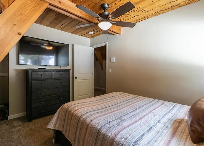 Rustic And Modern 3Bdr Tahoe Cabin
