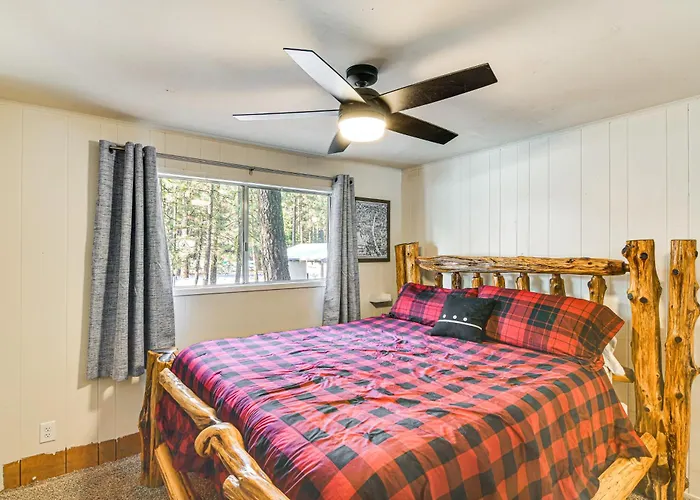 Graeagle Vacation Rental Cabin W/ Game Room!